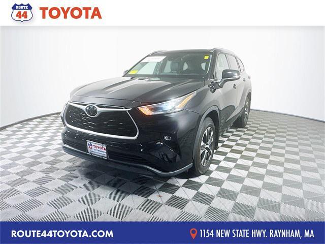 used 2021 Toyota Highlander car, priced at $29,499