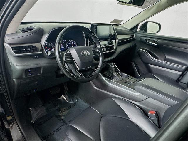 used 2021 Toyota Highlander car, priced at $28,699