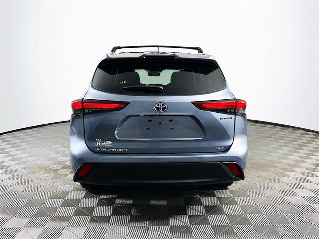 used 2021 Toyota Highlander Hybrid car, priced at $35,699