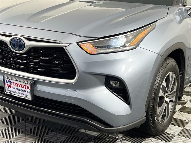 used 2021 Toyota Highlander Hybrid car, priced at $35,699