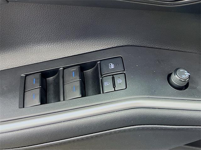 used 2021 Toyota Highlander Hybrid car, priced at $35,699