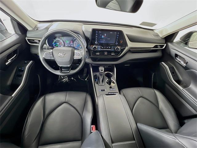 used 2021 Toyota Highlander Hybrid car, priced at $35,699
