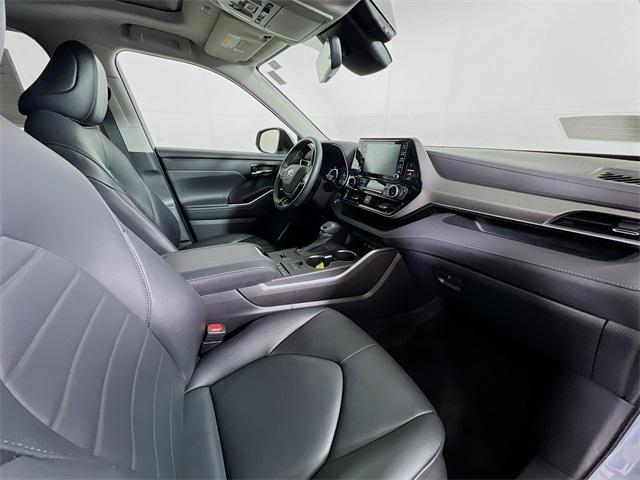 used 2021 Toyota Highlander Hybrid car, priced at $35,699