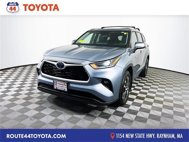 used 2021 Toyota Highlander Hybrid car, priced at $35,699