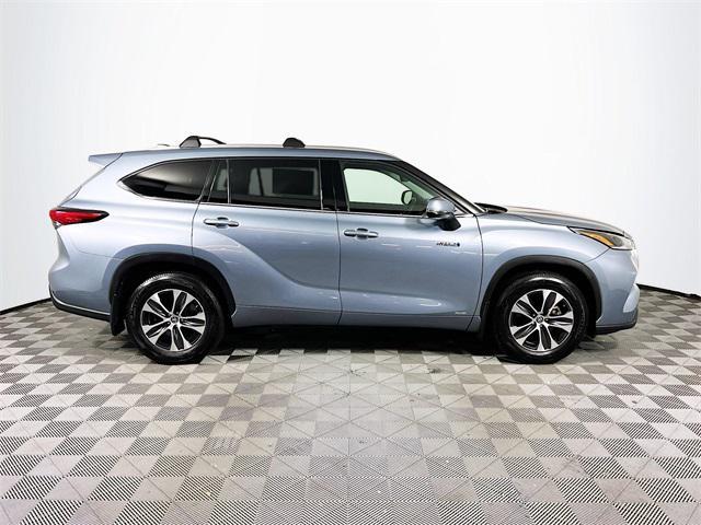 used 2021 Toyota Highlander Hybrid car, priced at $35,699