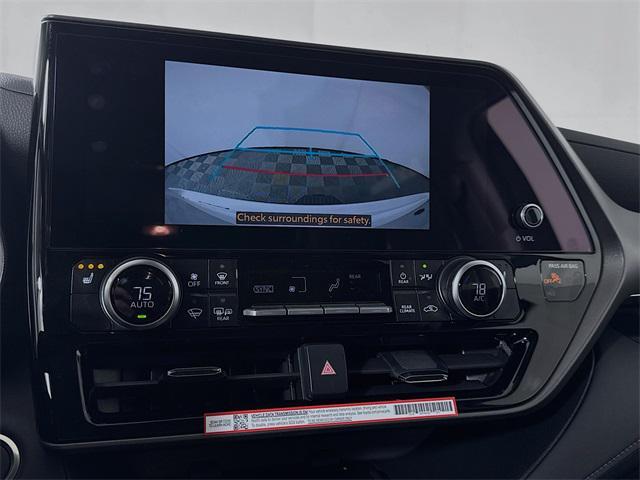 new 2025 Toyota Highlander car, priced at $49,947