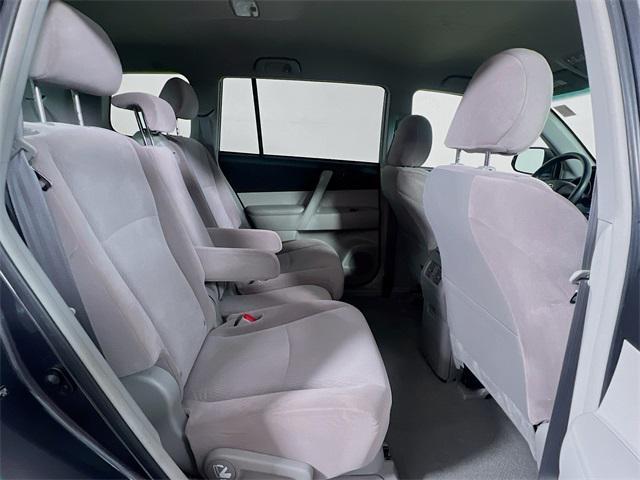 used 2008 Toyota Highlander car, priced at $10,999