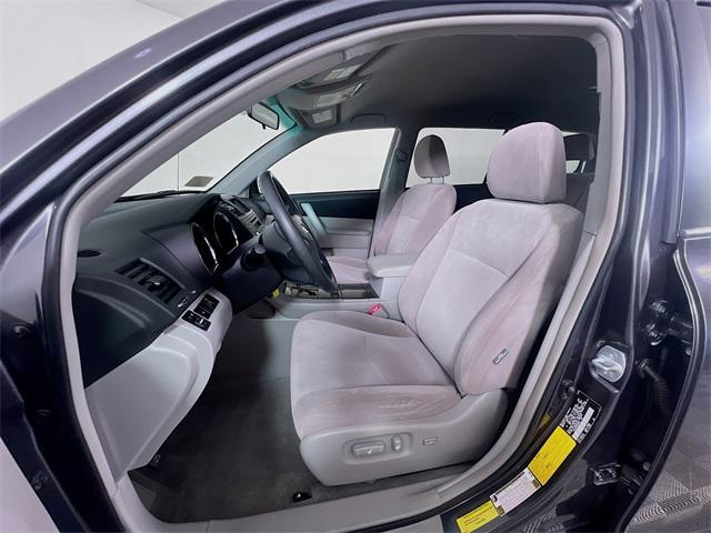 used 2008 Toyota Highlander car, priced at $10,999