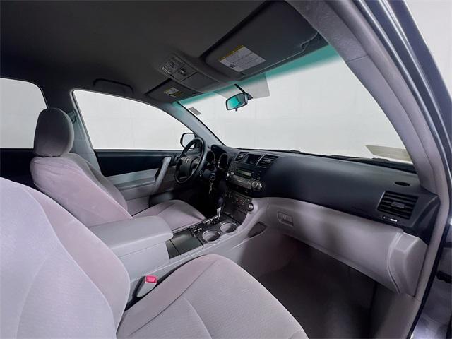 used 2008 Toyota Highlander car, priced at $10,999