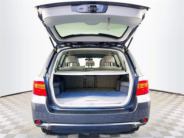 used 2008 Toyota Highlander car, priced at $10,999