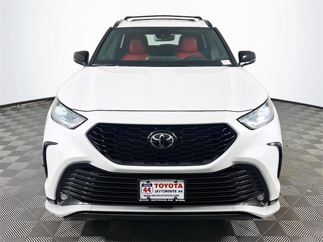 new 2025 Toyota Highlander car, priced at $52,423