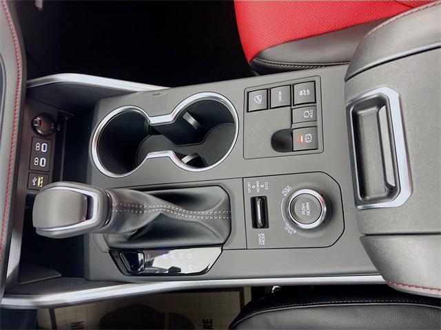 new 2025 Toyota Highlander car, priced at $52,423