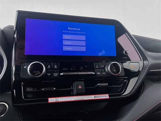 new 2025 Toyota Highlander car, priced at $52,423