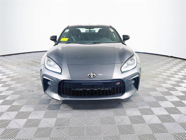 used 2023 Toyota GR86 car, priced at $26,999