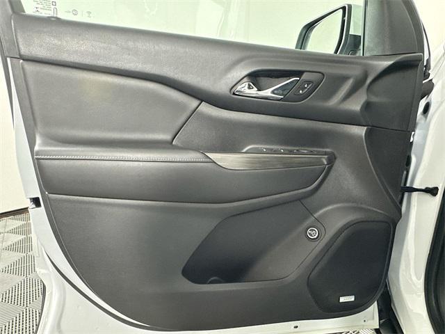 used 2018 GMC Acadia car, priced at $16,999