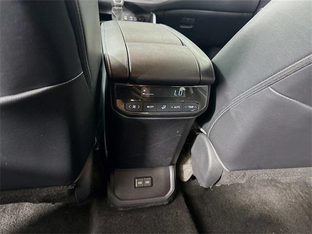 used 2023 Toyota Highlander car, priced at $38,499
