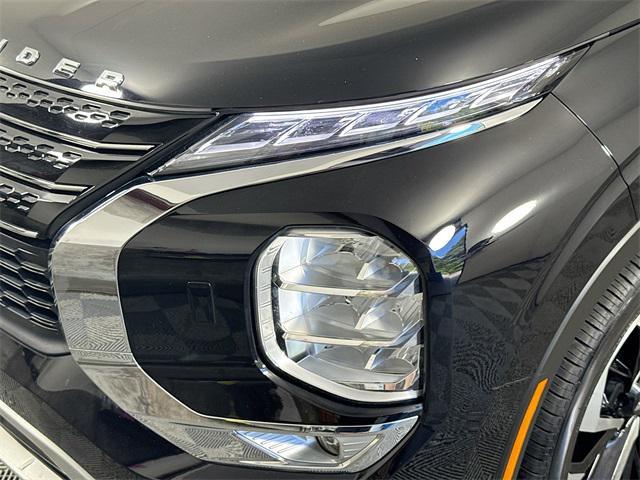 used 2023 Mitsubishi Outlander car, priced at $26,999