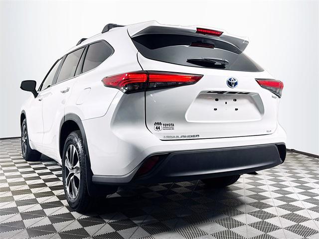used 2023 Toyota Highlander Hybrid car, priced at $41,399