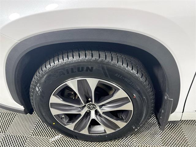 used 2023 Toyota Highlander Hybrid car, priced at $41,399
