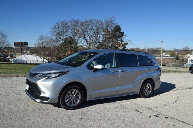 used 2022 Toyota Sienna car, priced at $38,995