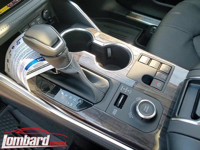 new 2026 Toyota Highlander car, priced at $55,987