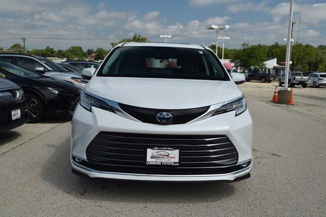 used 2022 Toyota Sienna car, priced at $48,995