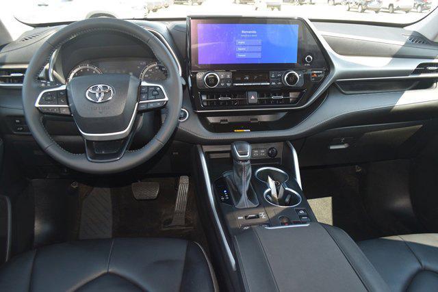 used 2024 Toyota Highlander car, priced at $42,860
