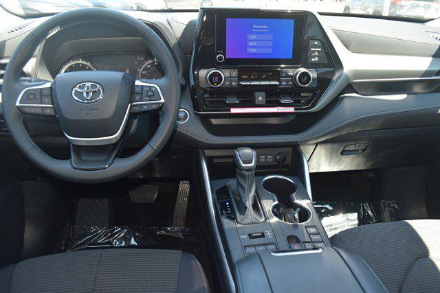 used 2024 Toyota Highlander car, priced at $41,680