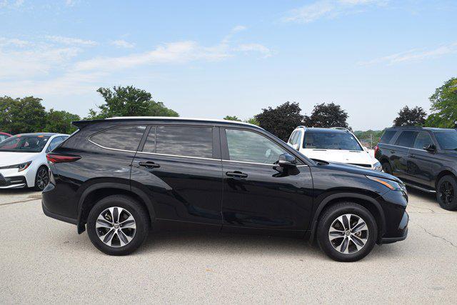 used 2024 Toyota Highlander car, priced at $44,860