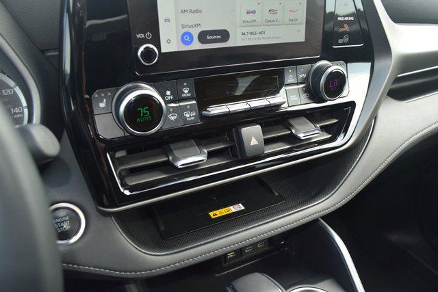 used 2024 Toyota Highlander car, priced at $44,860