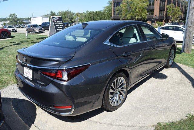 used 2023 Lexus ES 300h car, priced at $44,995