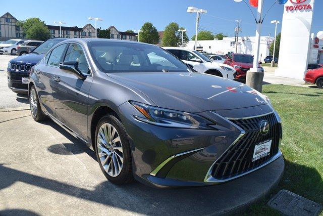 used 2023 Lexus ES 300h car, priced at $44,995