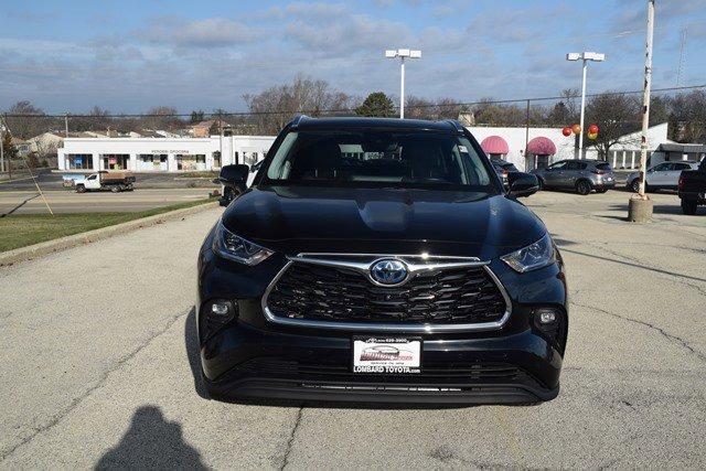 used 2023 Toyota Highlander Hybrid car, priced at $52,995