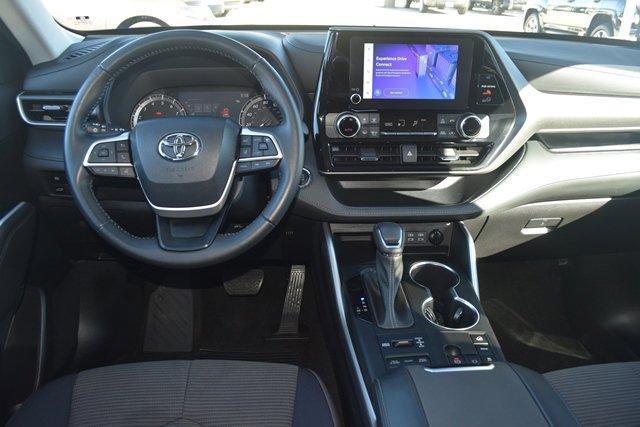 used 2023 Toyota Highlander car, priced at $35,995