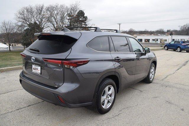 used 2024 Toyota Highlander Hybrid car, priced at $42,995