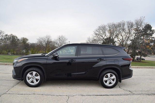 used 2024 Toyota Highlander car, priced at $39,995