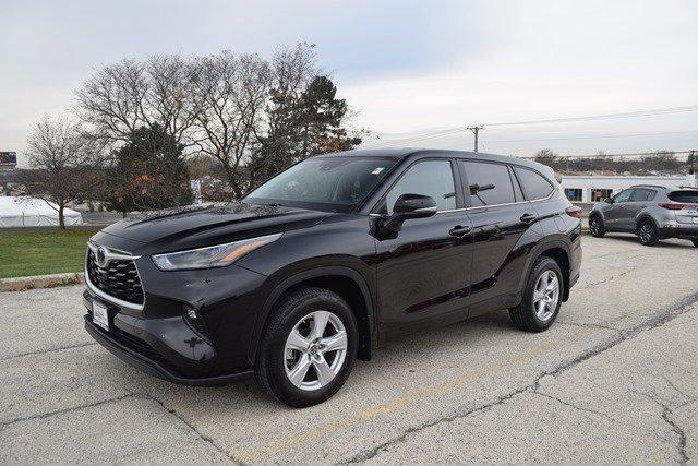 used 2024 Toyota Highlander car, priced at $39,995