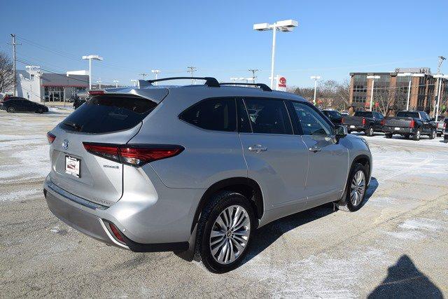 used 2023 Toyota Highlander Hybrid car, priced at $49,995