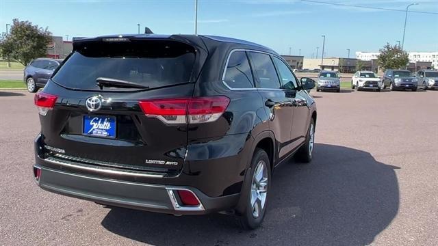 used 2019 Toyota Highlander car, priced at $33,988