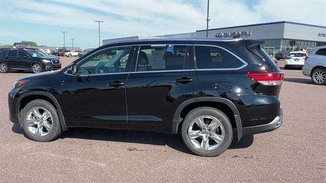 used 2019 Toyota Highlander car, priced at $33,988