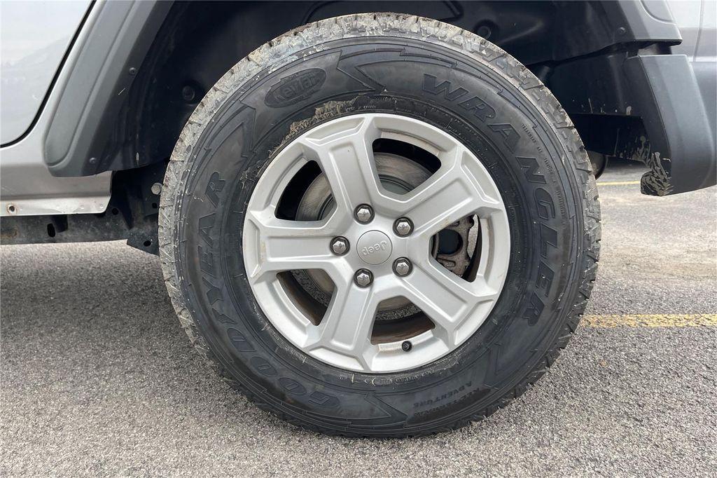 used 2021 Jeep Wrangler Unlimited car, priced at $28,000