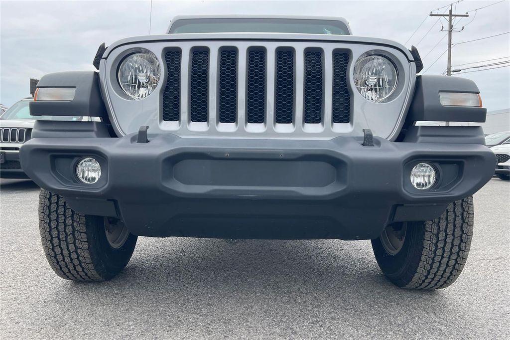 used 2021 Jeep Wrangler Unlimited car, priced at $28,000