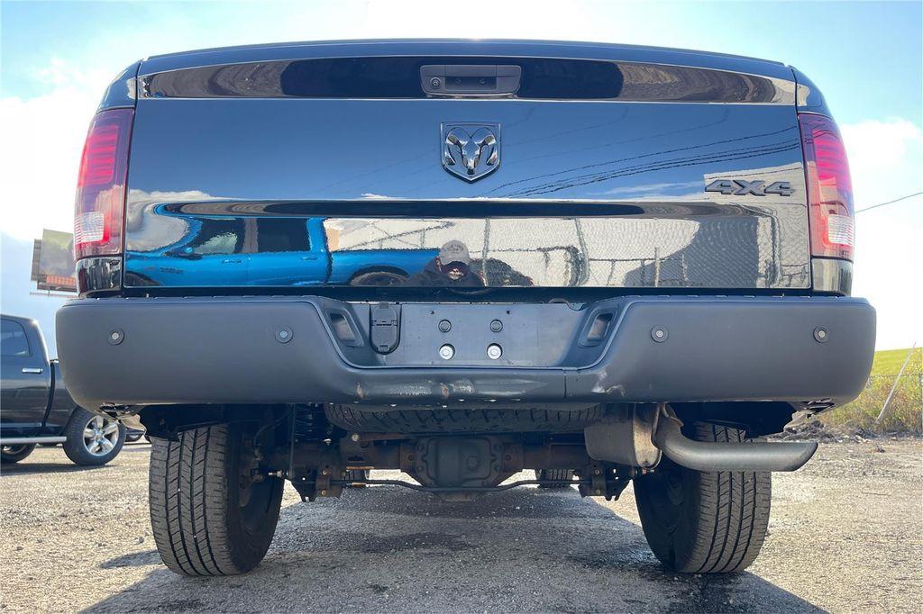 used 2020 Ram 1500 Classic car, priced at $28,000