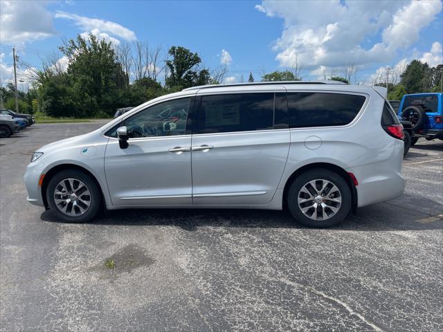 new 2023 Chrysler Pacifica car, priced at $44,785