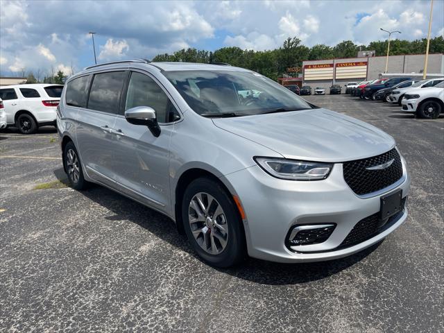 new 2023 Chrysler Pacifica car, priced at $44,785