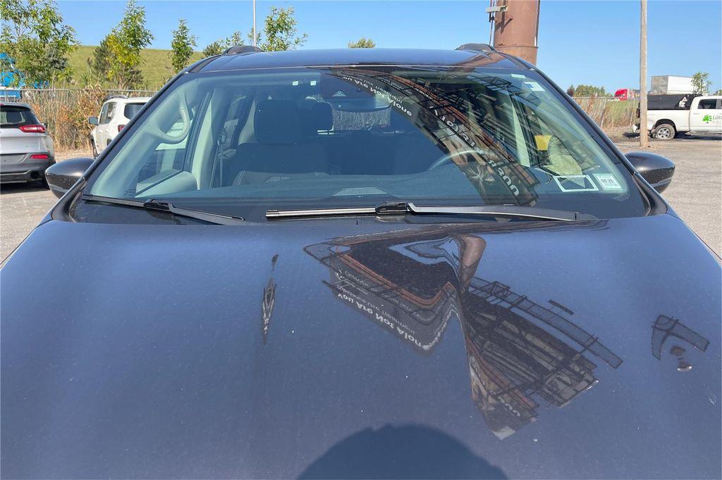 used 2021 Chrysler Pacifica car, priced at $25,000