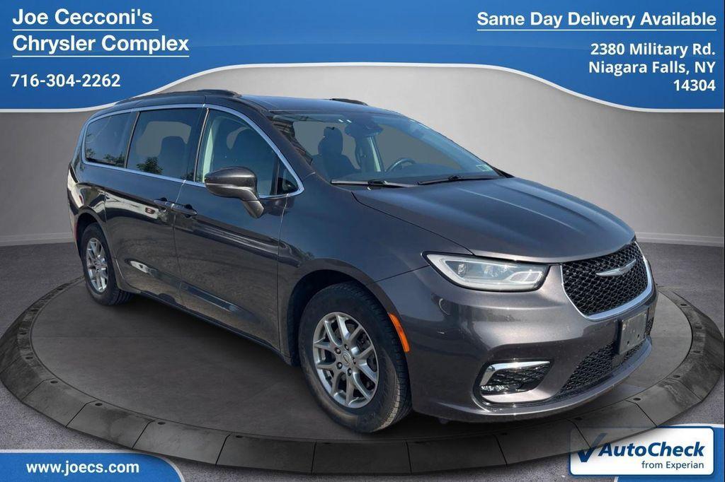 used 2021 Chrysler Pacifica car, priced at $25,000