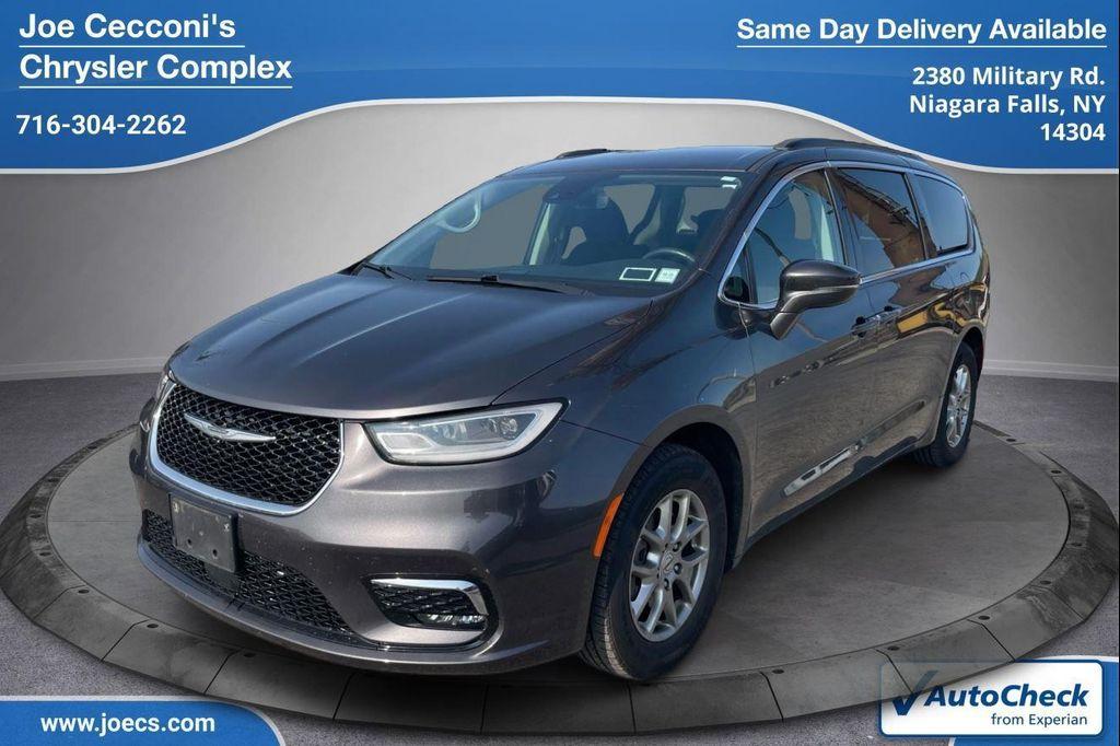 used 2021 Chrysler Pacifica car, priced at $25,000