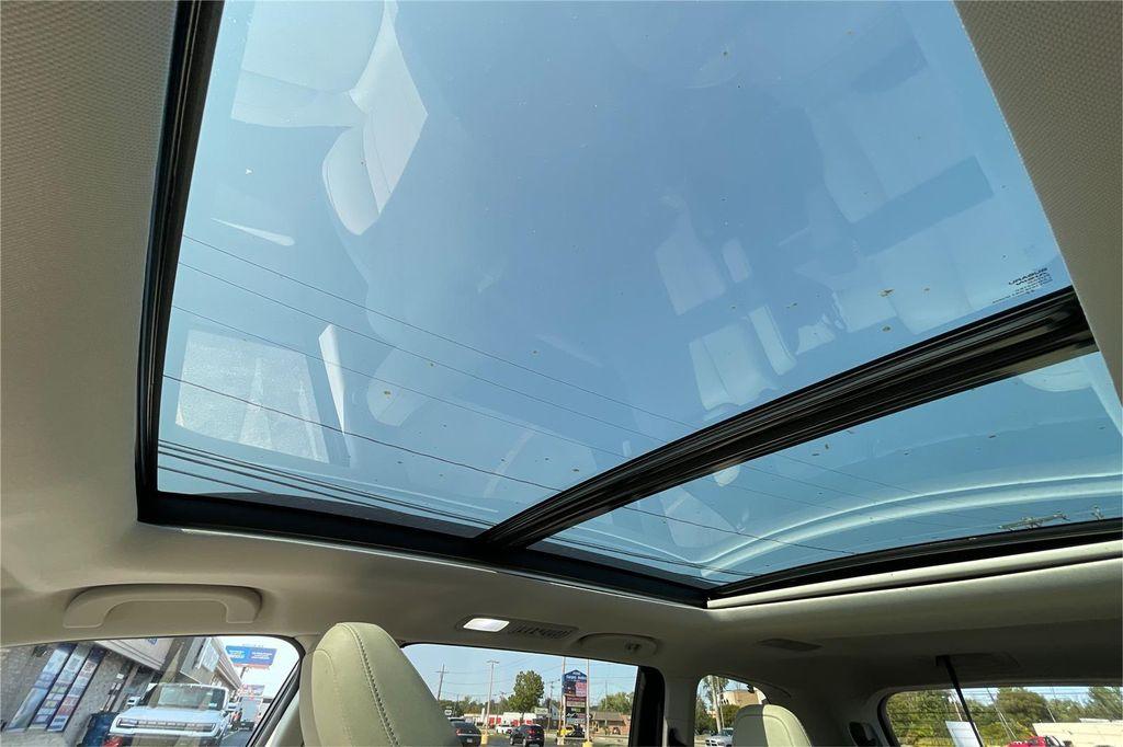 used 2023 Subaru Ascent car, priced at $32,000