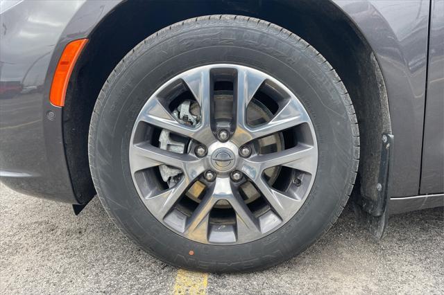 used 2023 Chrysler Pacifica car, priced at $42,000